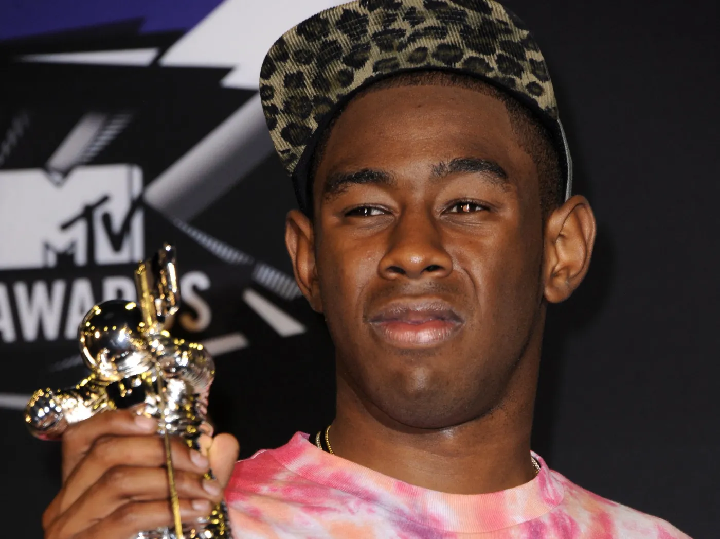 2422261-tyler-the-creator-wygral-w-kategorii.jpg