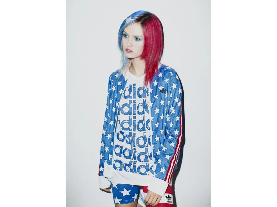 3032979-charlotte-free-w-kampanii-reklamowej.jpg