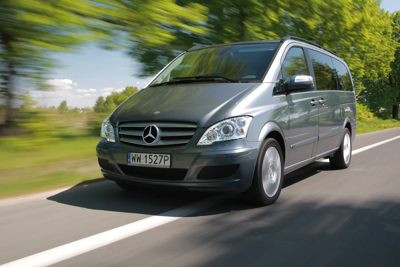 2848997-mercedes-mercedes-viano-cdi-ambiente-9.jpg