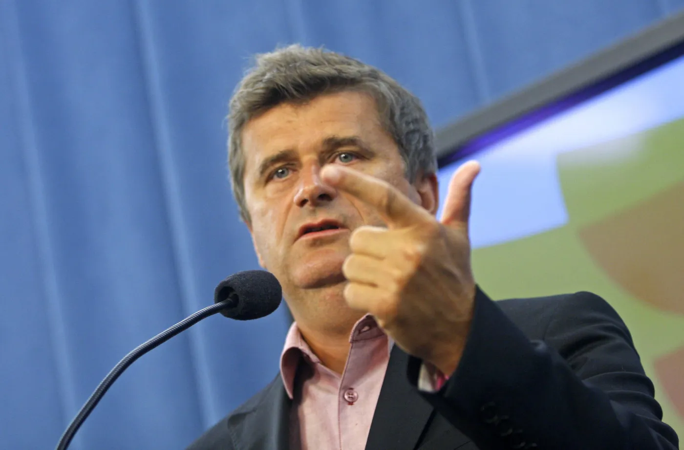 Janusz Palikot na konferencji prasowej w Sejmie