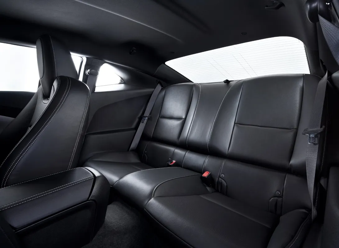 2518894-chevroletcamarocoupe-interior-03-small.jpg