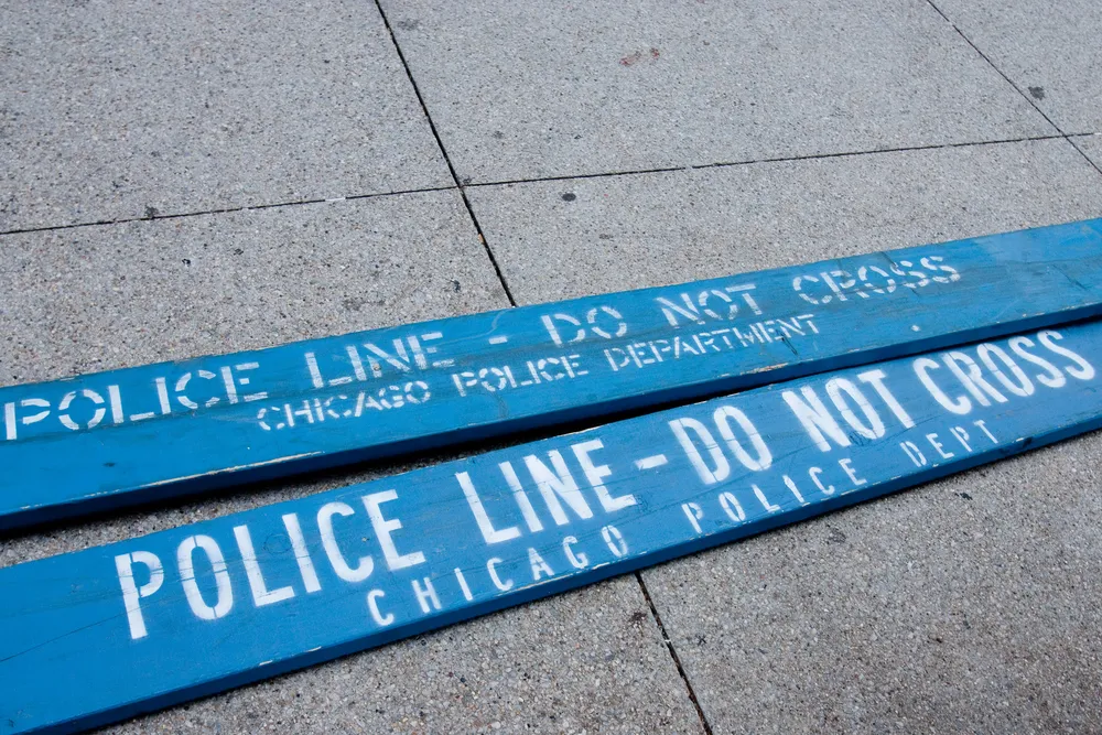 Policja w Chicago zabezpiecza miejsce popełnienia przestępstwa