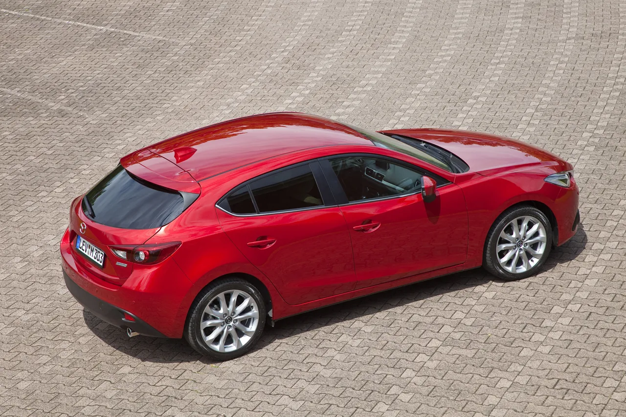5242194-mazda3-2013-hatchback-still-24-jpg72.jpg