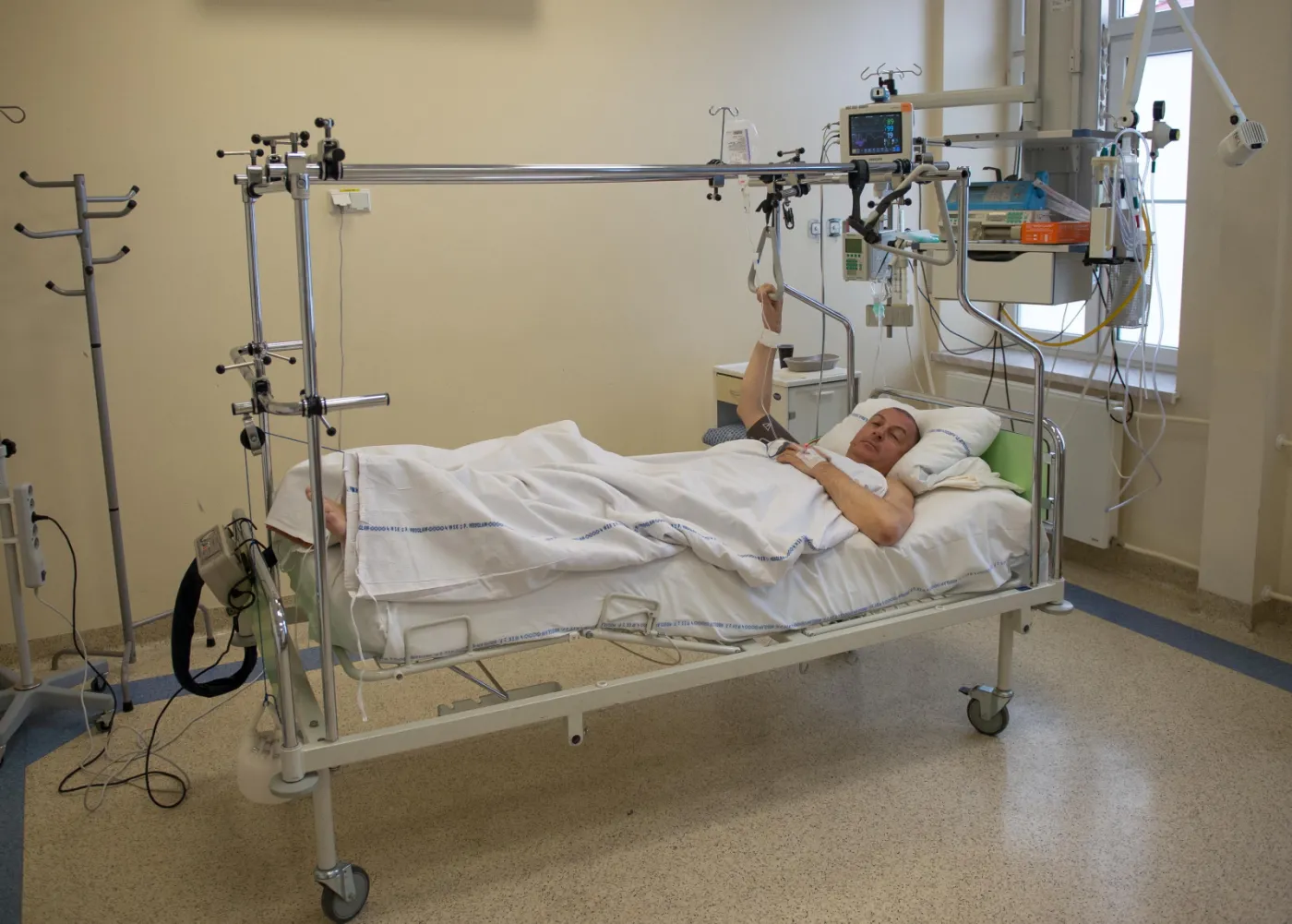 Prezydent Wrocławia Rafał Dutkiewicz w szpitalu po wypadku