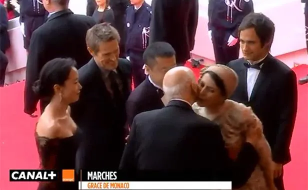 Leila Hatami pocałowała na powitanie szefa festiwalu w Cannes Gillesa Jacoba