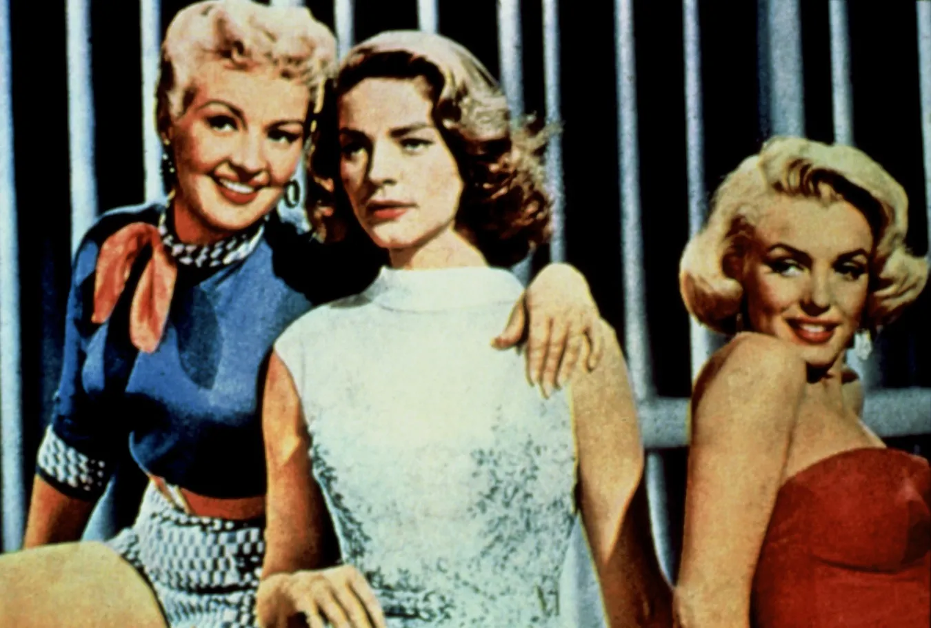 6668375-lauren-bacall-betty-grable-i-marilyn.jpg