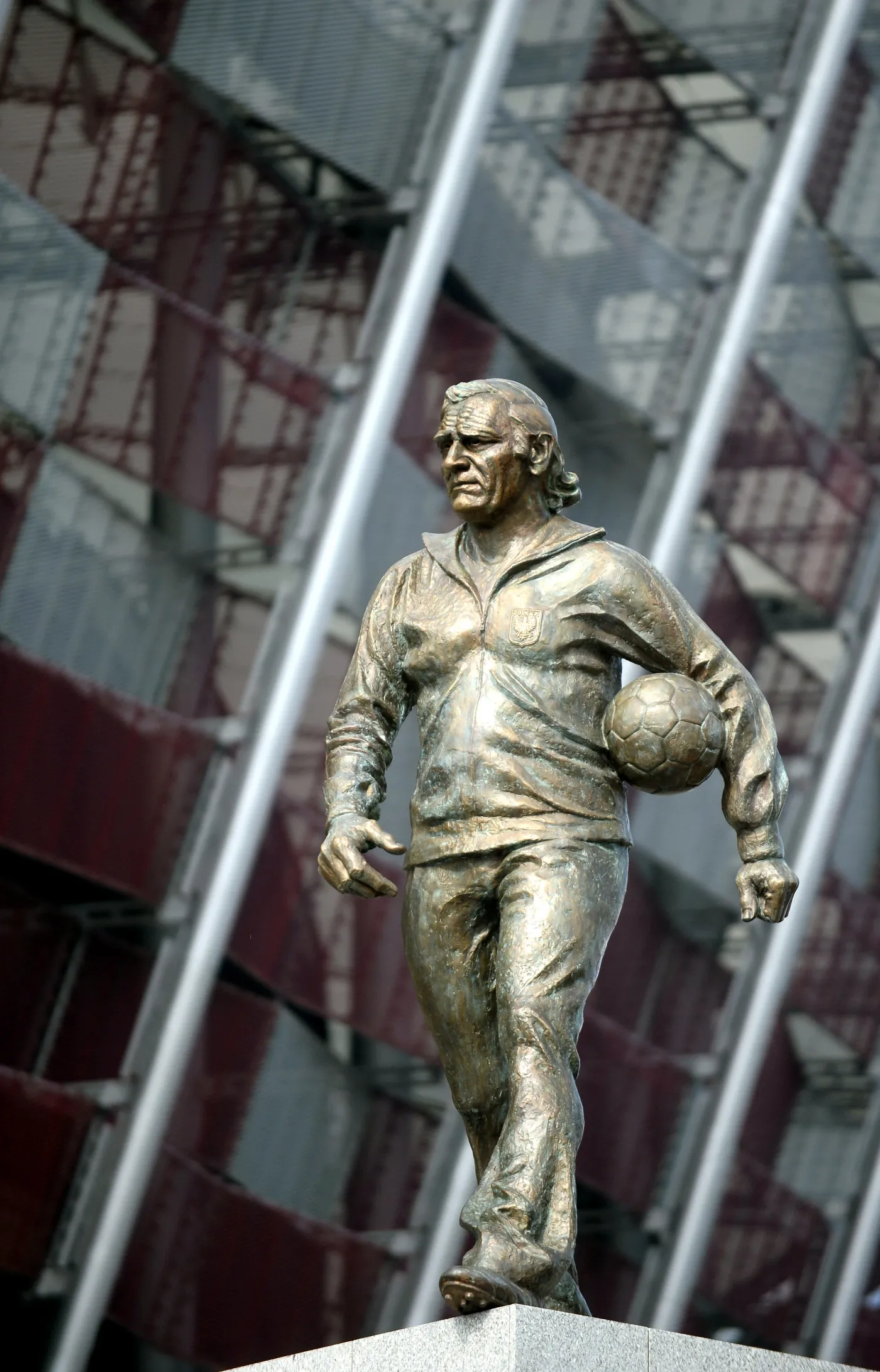 Przed Stadionem Narodowym odsłonięto pomnik Kazimierza Górskiego. ZDJĘCIA