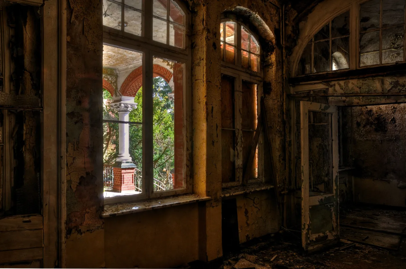 7687654-opuszczony-szpital-beelitz-heilst-tten.jpg
