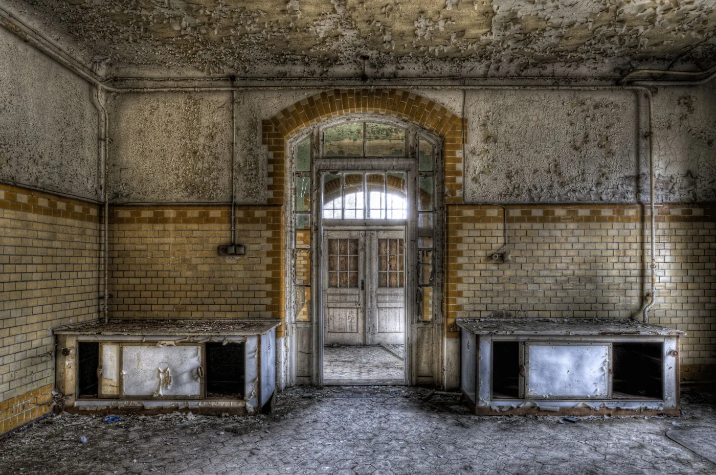 7688114-opuszczony-szpital-beelitz-heilst-tten.jpg