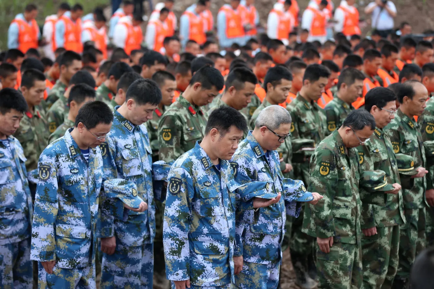 Chiny upamiętniają ofiary katastrofy promu