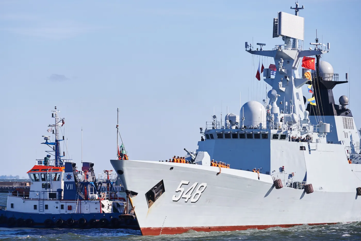Niezwykła wizyta w Gdyni. Chińskie okręty wojenne wpłynęły do portu [ZDJĘCIA]