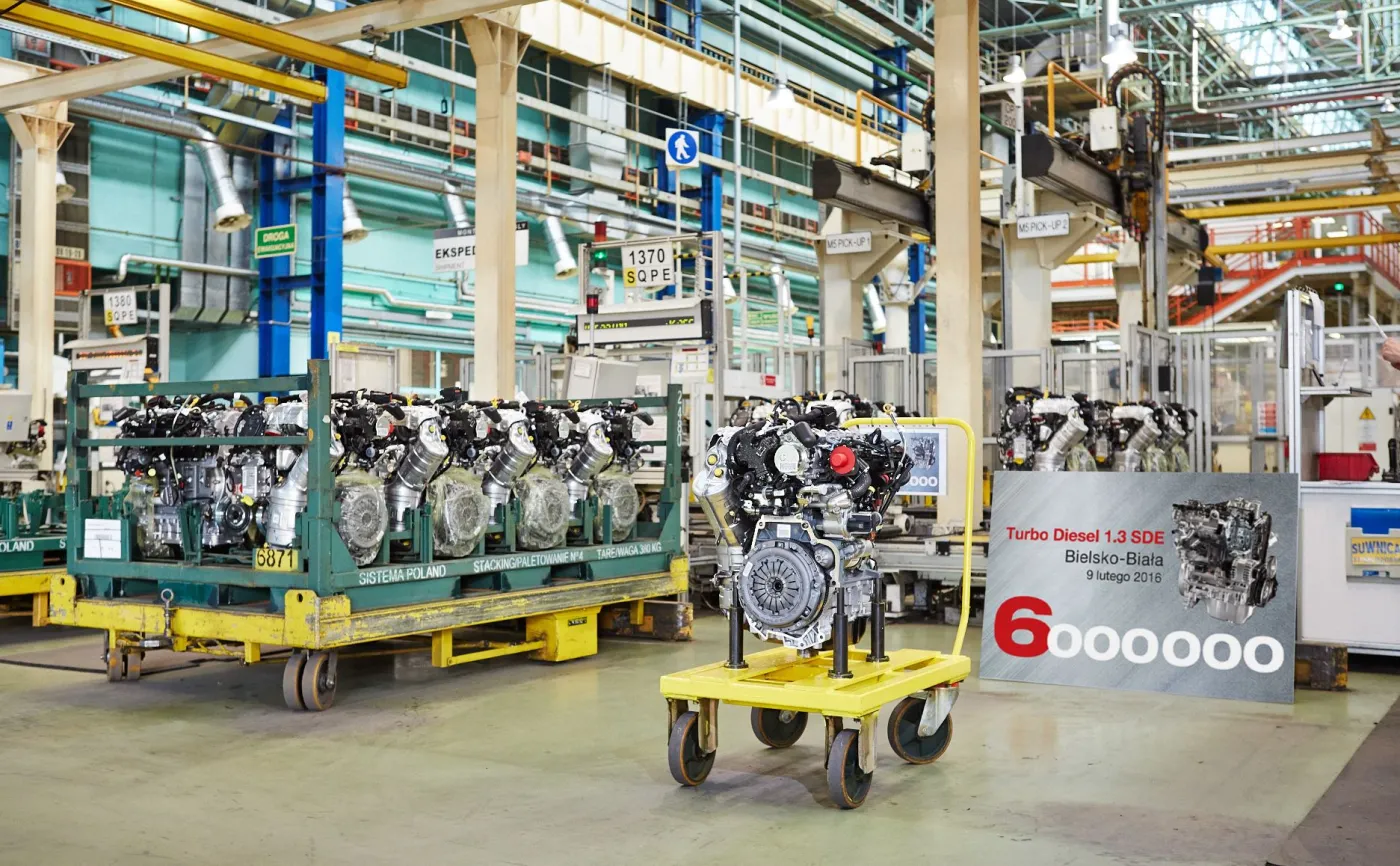 8727635-160211-fca-6-000-000-silnik-multijet-1.jpg