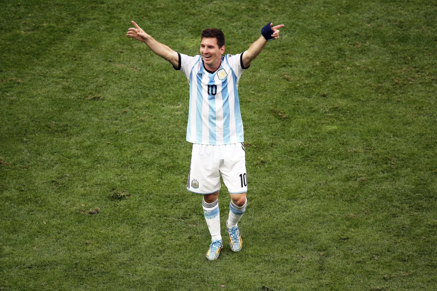 9222411-lionel-messi-zakonczyl-reprezentacyjna.jpg