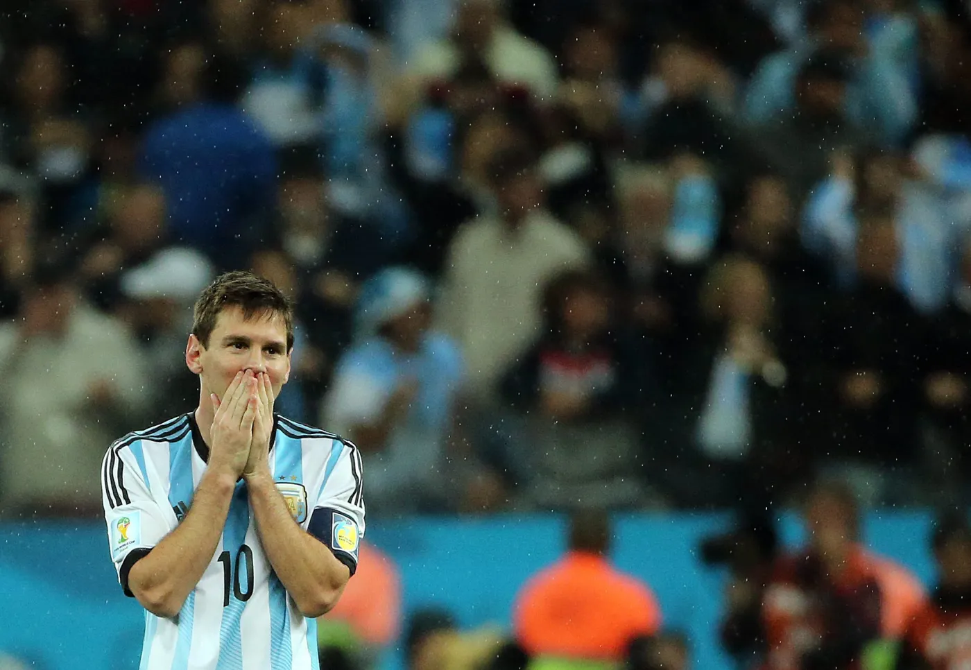 9222666-lionel-messi-zakonczyl-reprezentacyjna.jpg