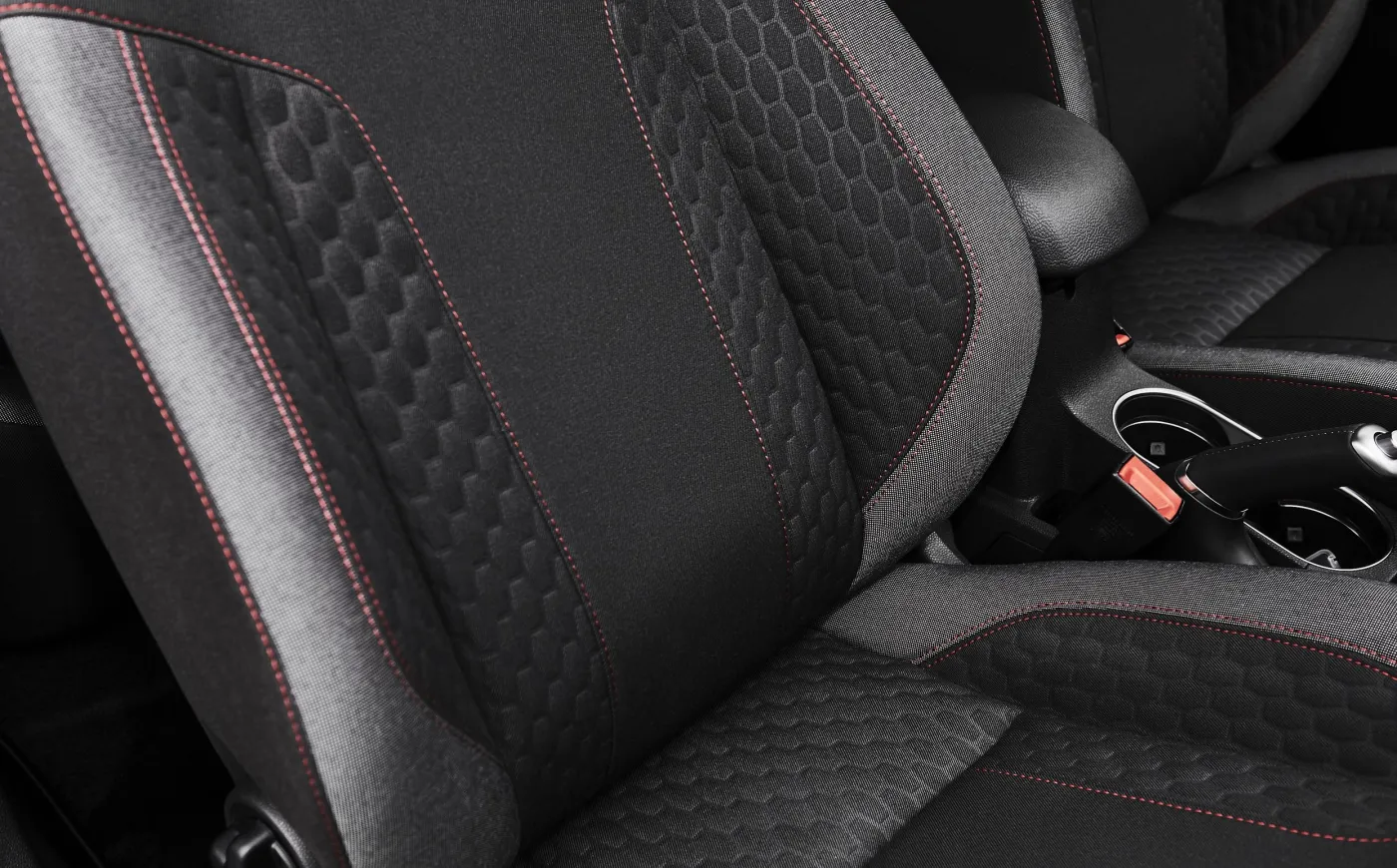 9125409-fordst-line-2016-fiesta-seats-close-up.jpg
