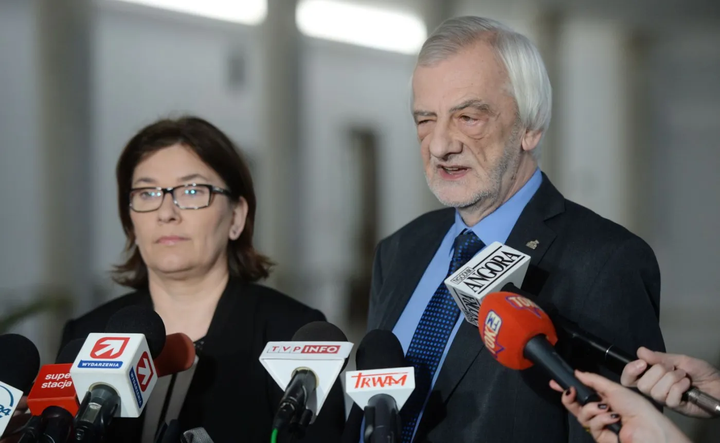 PiS: Posłowie opozycji mieli dostęp do Sali Kolumnowej podczas głosowań