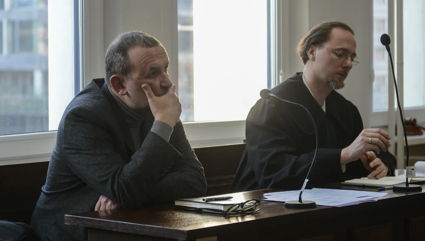 Były kierownik redakcji publicystyki radiowej Trójki oraz były przewodniczący Związku Zawodowego Dziennikarzy i Pracowników Programu II i III Polskiego Radia, Jerzy Sosnowski oraz adwokat Jacek Oleszczyk