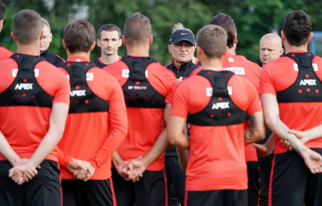 Kamil Grosicki: Sytuacja w tabeli nie uśpi naszej czujności przed meczem z Rumunią