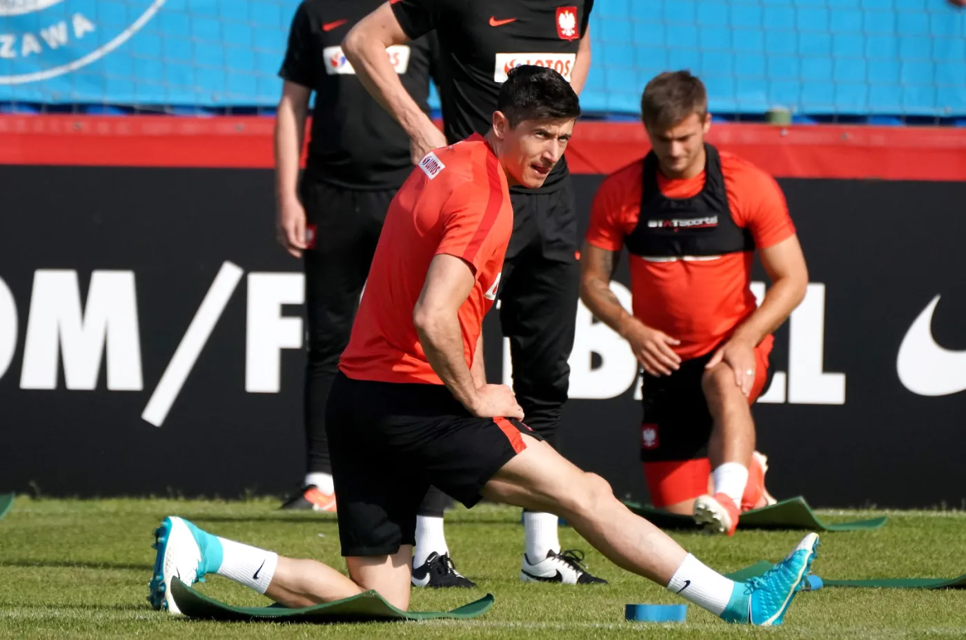Robert Lewandowski podczas treningu kadry w Warszawie