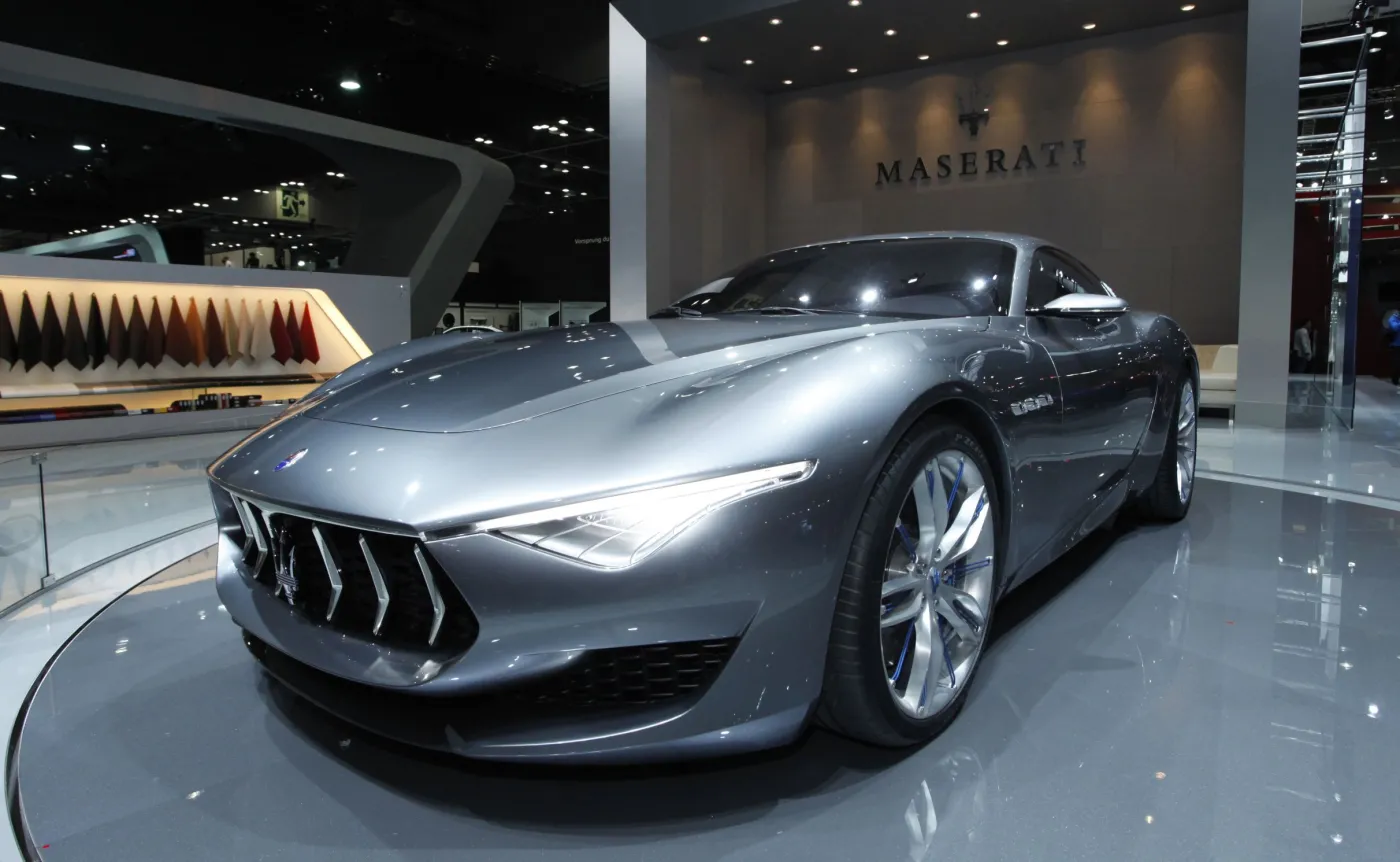 11005933-maserati-alfieri-concept-zadebiutowal.jpg