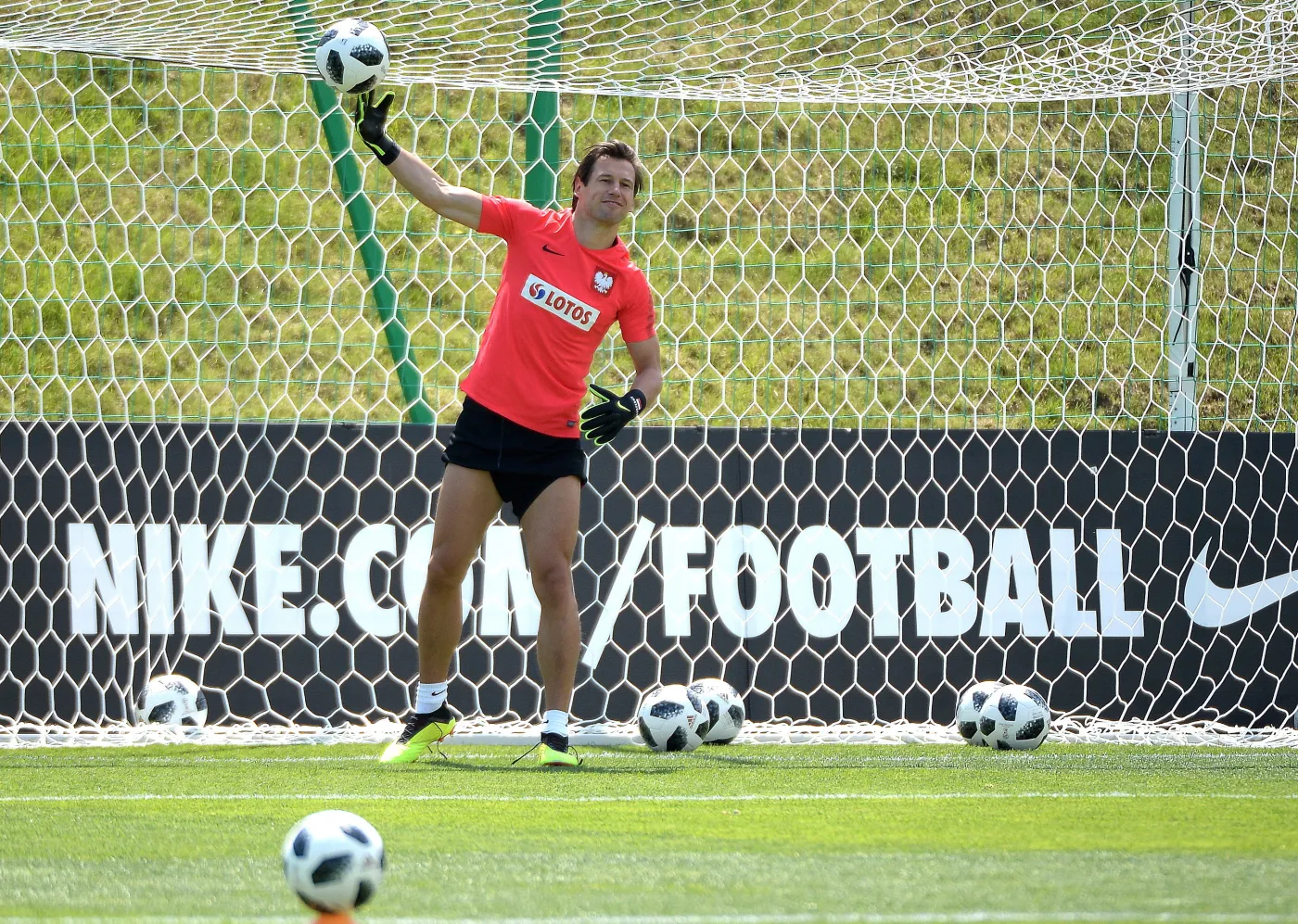 Reprezentanci Polski przeszli szkolenie VAR. Lewandowski ćwiczył indywidualnie w siłowni