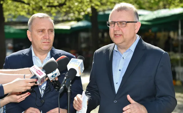 PO rezygnuje z Ujazdowskiego. Schetyna: Kandydata na prezydenta Wrocławia wskaże Nowoczesna