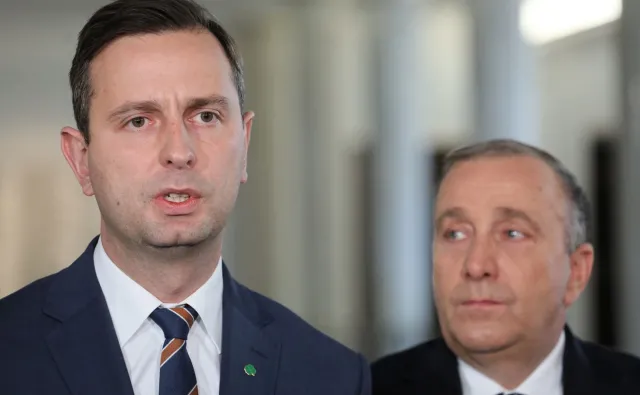 Zaskakująca zmiana lidera opozycji. Ten wynik daje do myślenia [SONDAŻ]