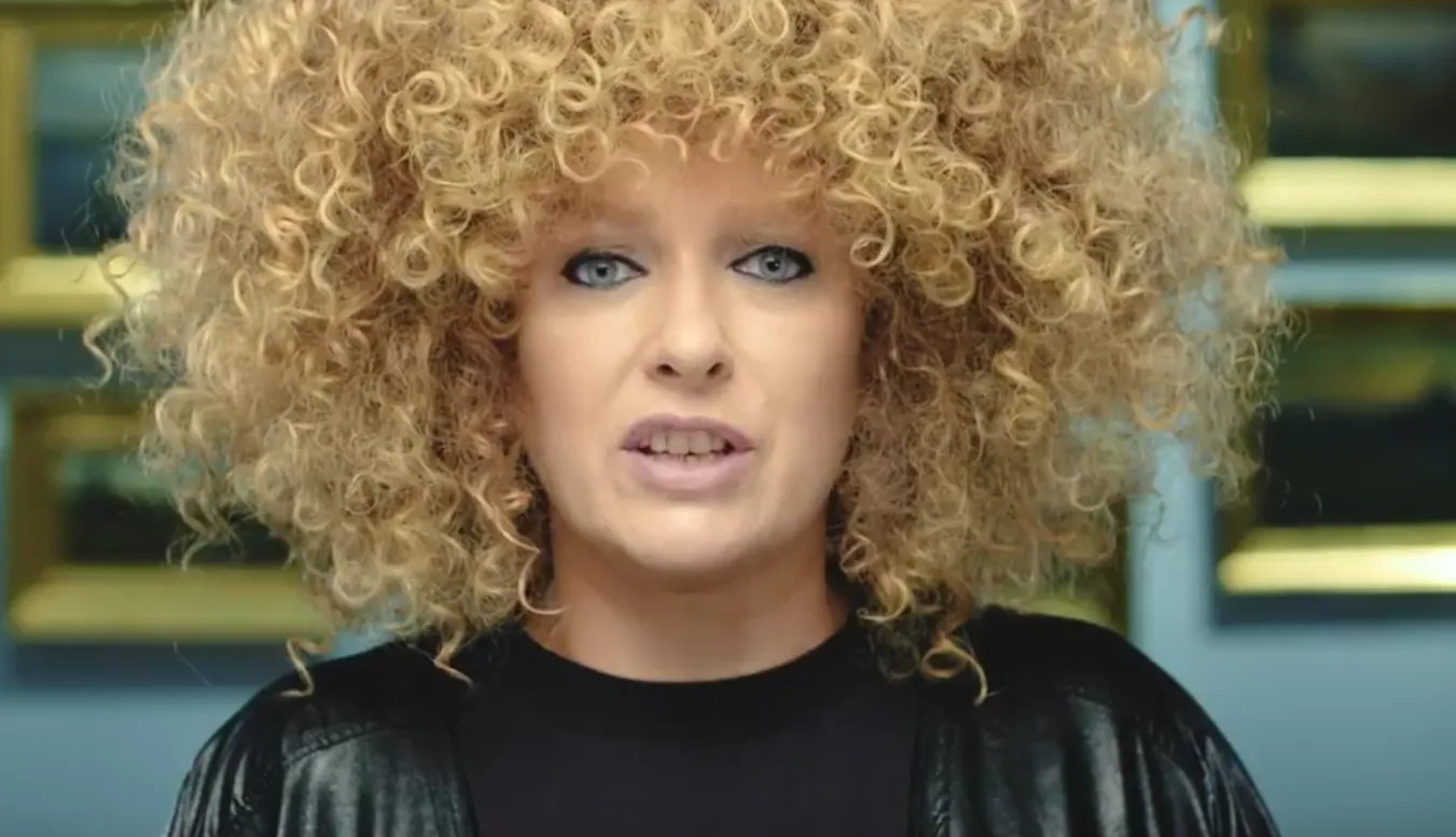 Kadr z teledysku "Nagasaki" Katarzyny Nosowskiej