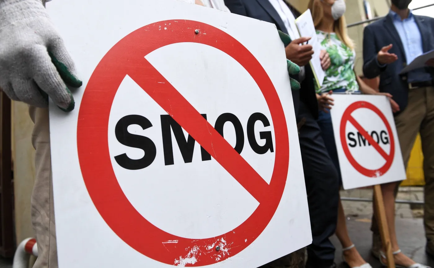 Ocalić płuca Polaków przed smogiem i zadbać o rentowność kopalń? Ekologiczna schizofrenia rządu