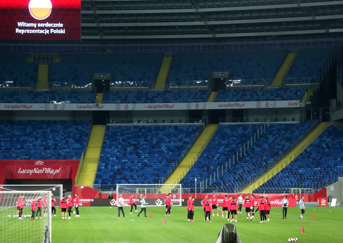 Zawodnicy piłkarskiej reprezentacji Polski podczas treningu kadry w Chorzowie