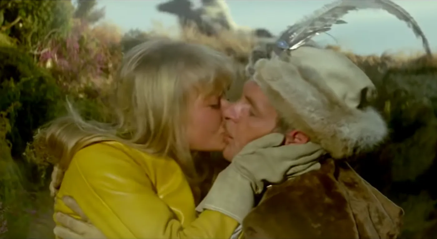 Magdalena Zawadzka i Tadeusz Łomnicki w niezapomnianej scenie z filmu "Pan Wołodyjowski"