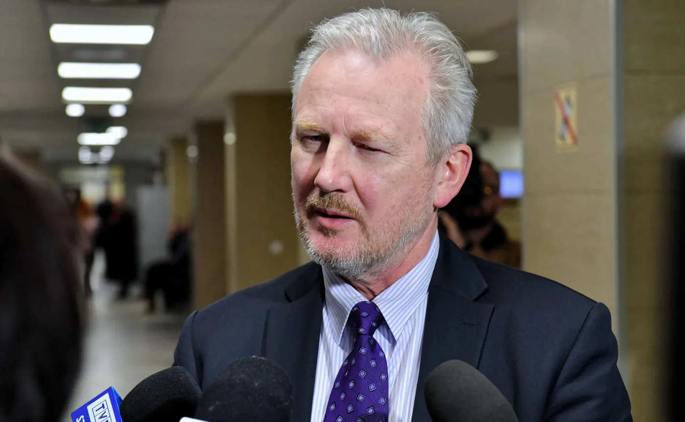 Pobicie Wojciecha Kwaśniaka. Ruszył proces, na ławie oskarżonych były członek rady nadzorczej SKOK Wołomin