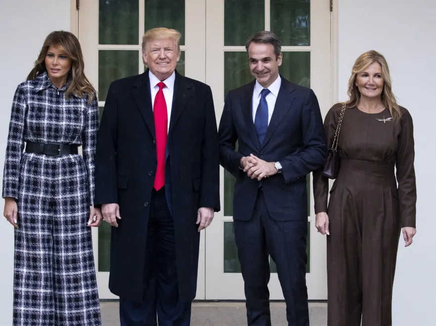 12853932-melania-trump-donald-trump-kyriakos.jpg