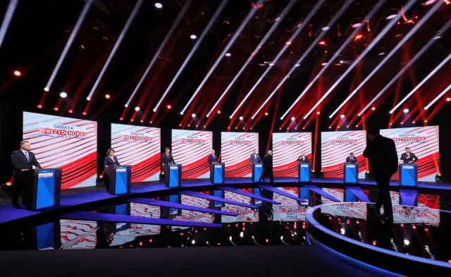 Debata prezydencka w TVP. "Nie będę wiernym sługą swojego pana"