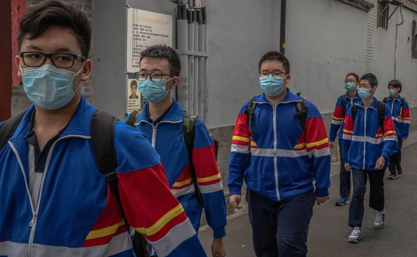 Zgony na lekcjach WF. Władze reagują i zakazują noszenia maseczek