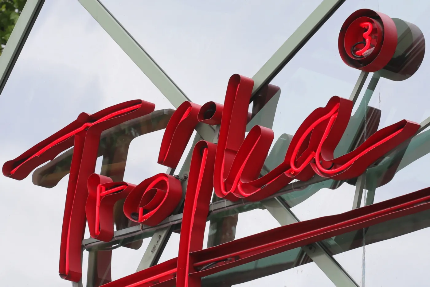 Zaremba o Niedźwieckim: Kazika uważano za symetrystę, szefowie Trójki mogli przymknąć oko