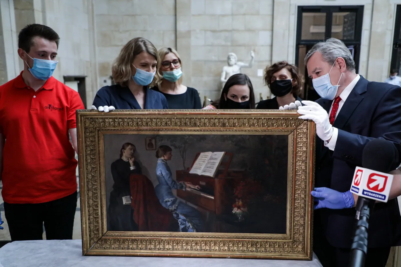 Długa droga do domu obrazu "Przy fortepianie" Jacka Malczewskiego [WYWIAD]