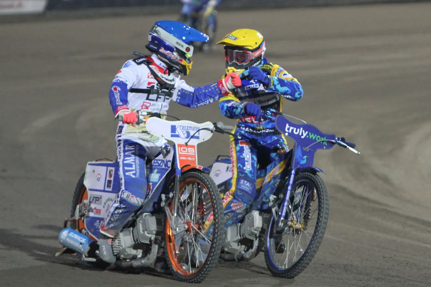 Unia z kompletem zwycięstw. Stal przegrała szósty raz z rzędu [WYNIKI i TABELA]