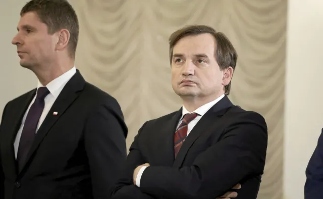 Podwyżki dla zaufanych ludzi Ziobry. Nowa propozycja resortu sprawiedliwości