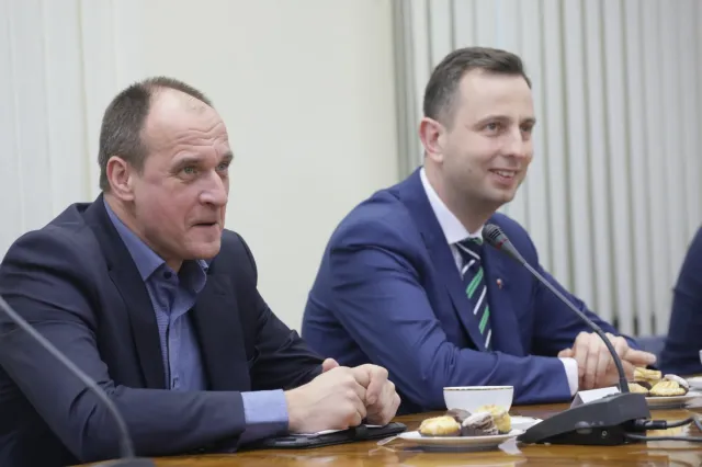 Kukiz o "sojuszu" z Kaczyńskim: Wielu z was jak pelikany łyka bzdury