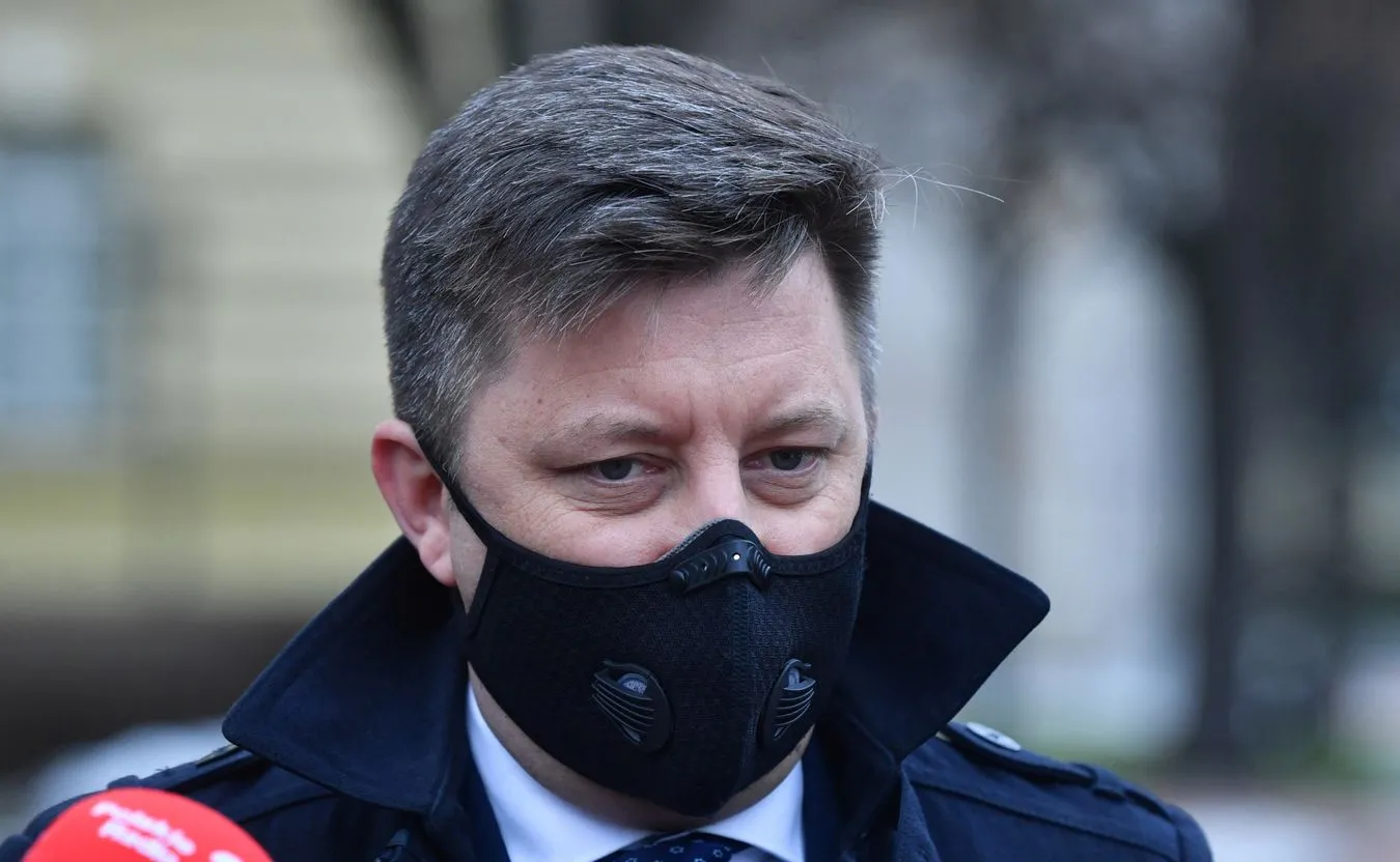 Dworczyk: Nikt z polskiego rządu nie został zaszczepiony