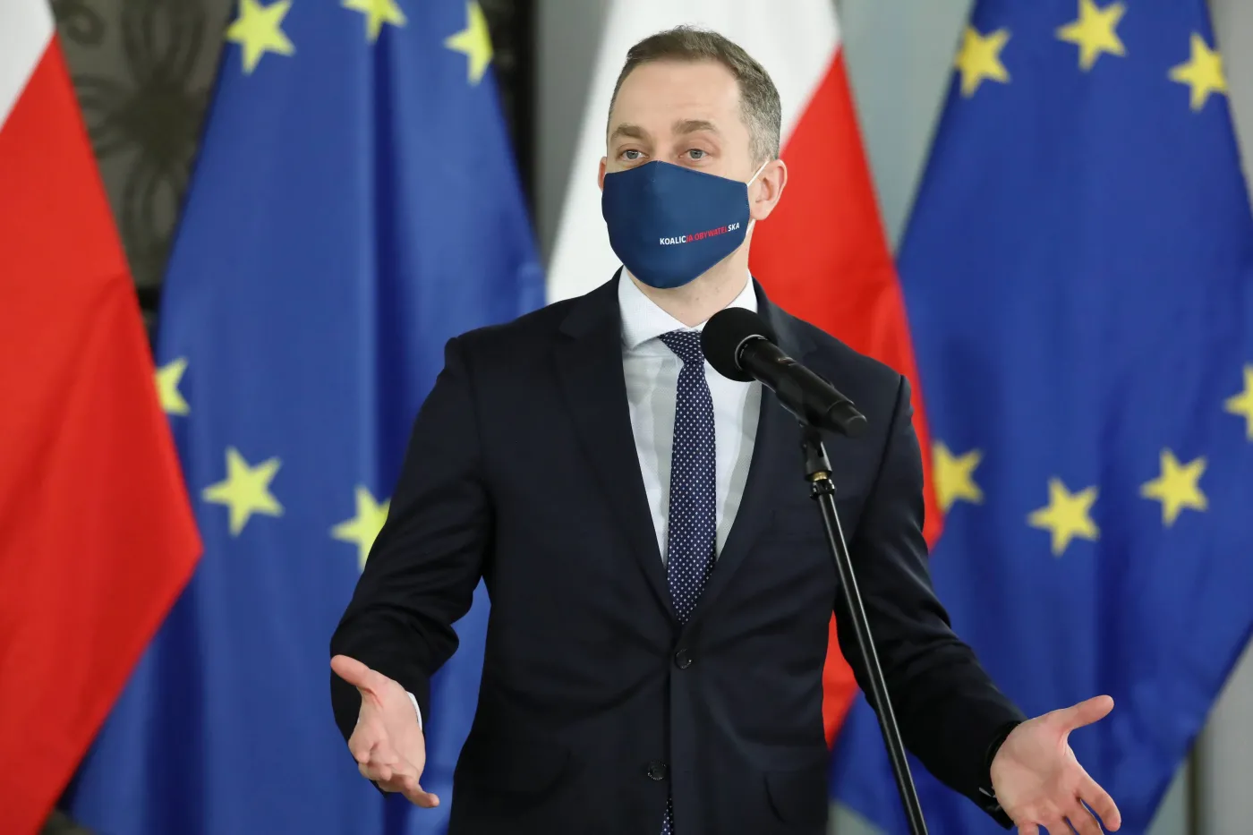 Starcie dziennikarza TVP Info z posłem PO. "Widziałem pana w nowym BMW..."