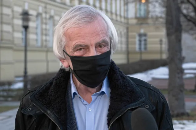 Terlecki grozi Solidarnej Polsce: Damy im po łapkach