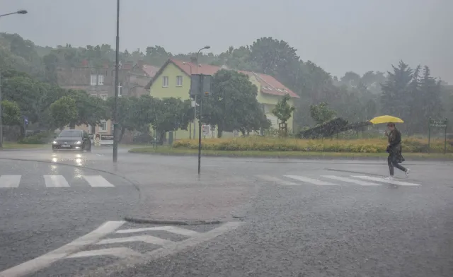 Ulewa nad Zieloną Górą. Prezydent miasta: Dziesiątki zalanych miejsc