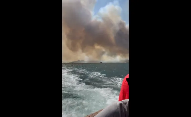 Polacy uciekają z plaży w Turcji. Wśród nich Mateusz Borek. NAGRANIE