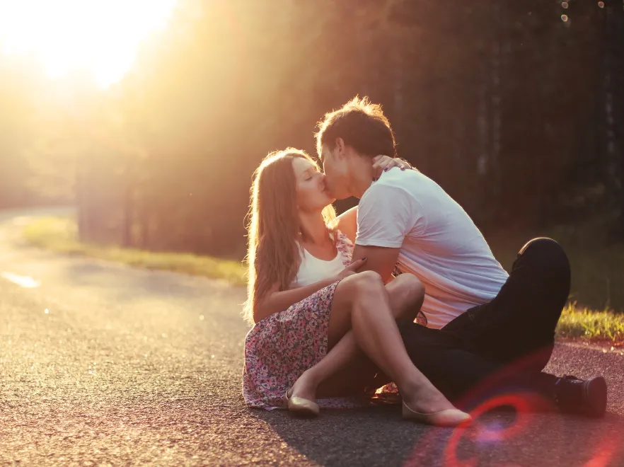 Trudny temat: Jak traktować wakacyjną miłość dziecka?