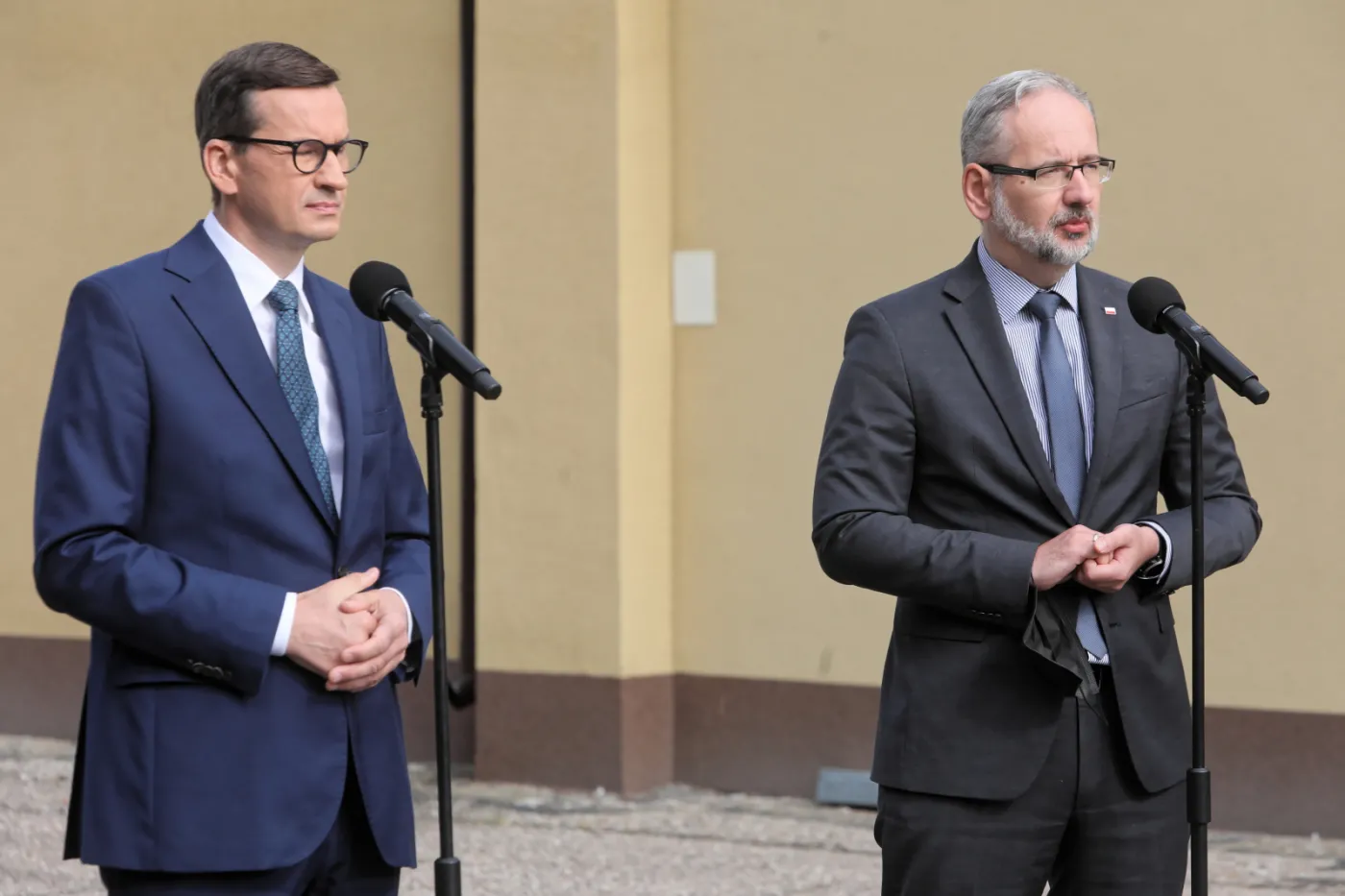 Mateusz Morawiecki, Adam Niedzielski
