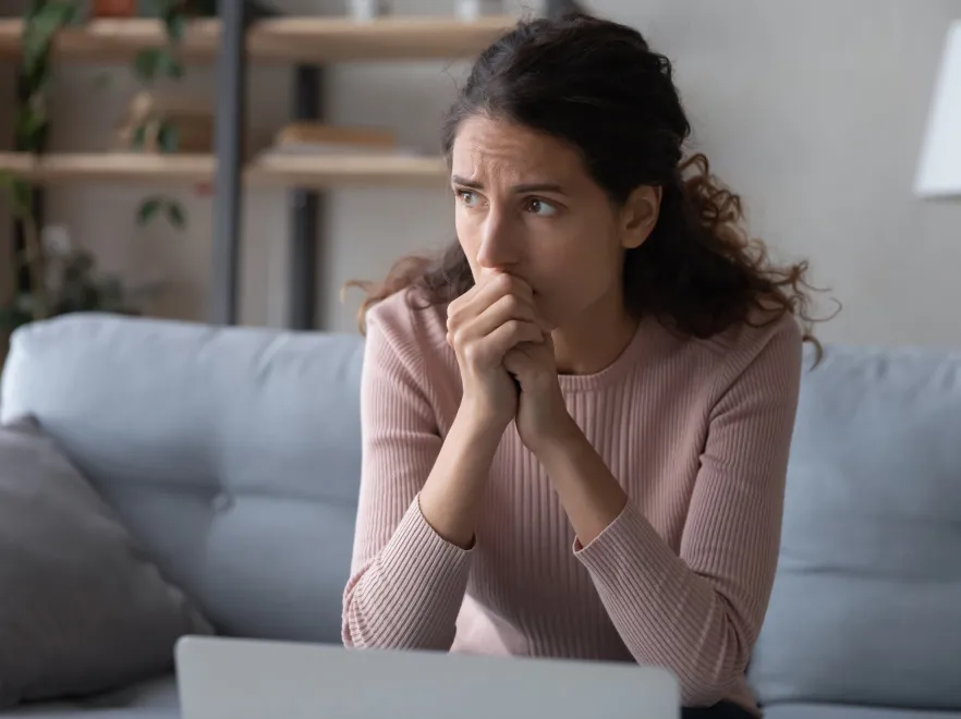 Jak się objawia choroba dwubiegunowa? Nie jest łatwo ją rozpoznać!