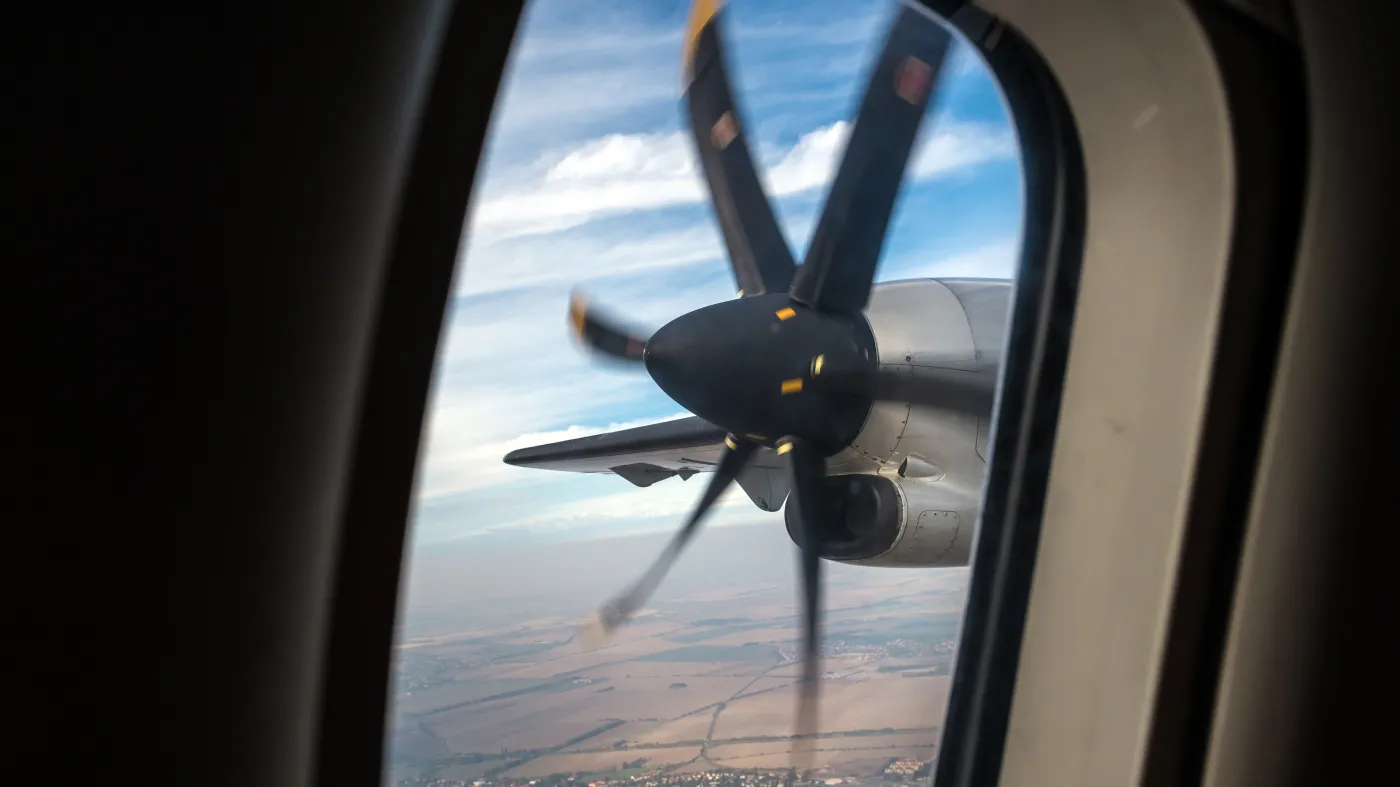 Samolot lecący z Poznania do Londynu wylądował w Paderborn z powodu alarmu bombowego