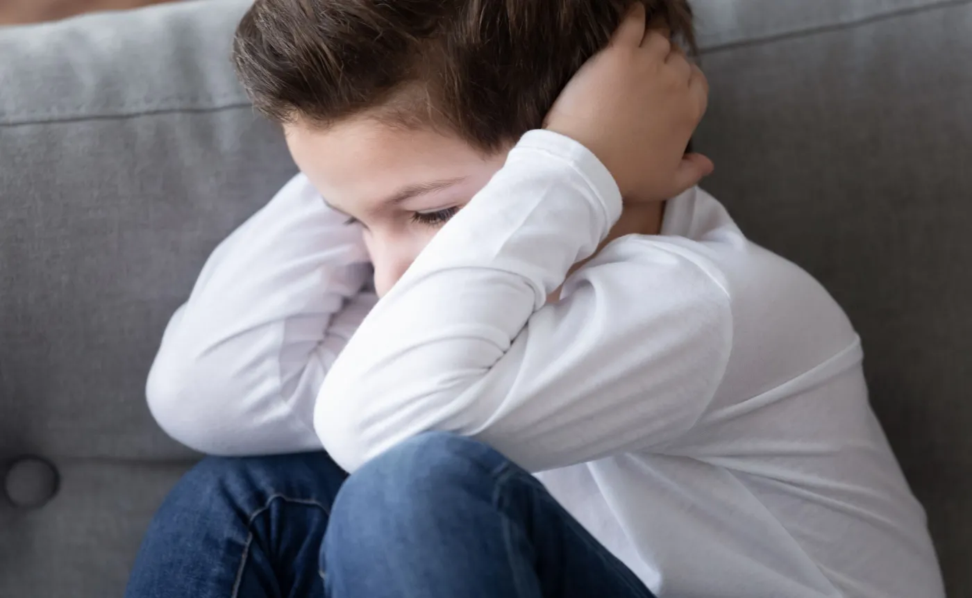 Jest destrukcyjny, może prowadzić do depresji. Jak opanować lęk przed wojną?